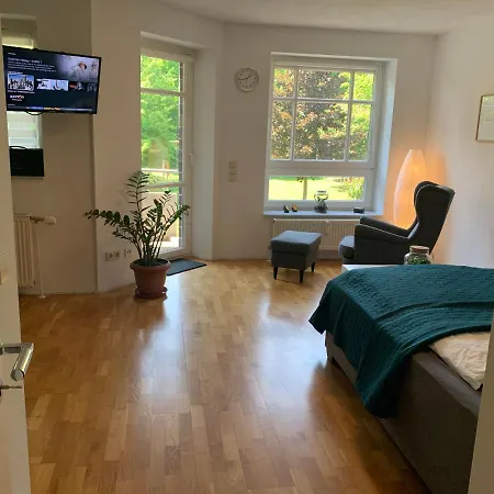 Wohlfuehl-wohnung In Gehobener Gegend * Magdeburg